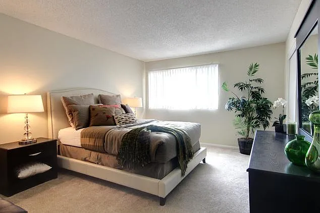 Secondary bedroom that is approximately 15ft x 12ft.