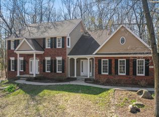 215 Hawk Ridge Dr, Clarkston, MI 48348