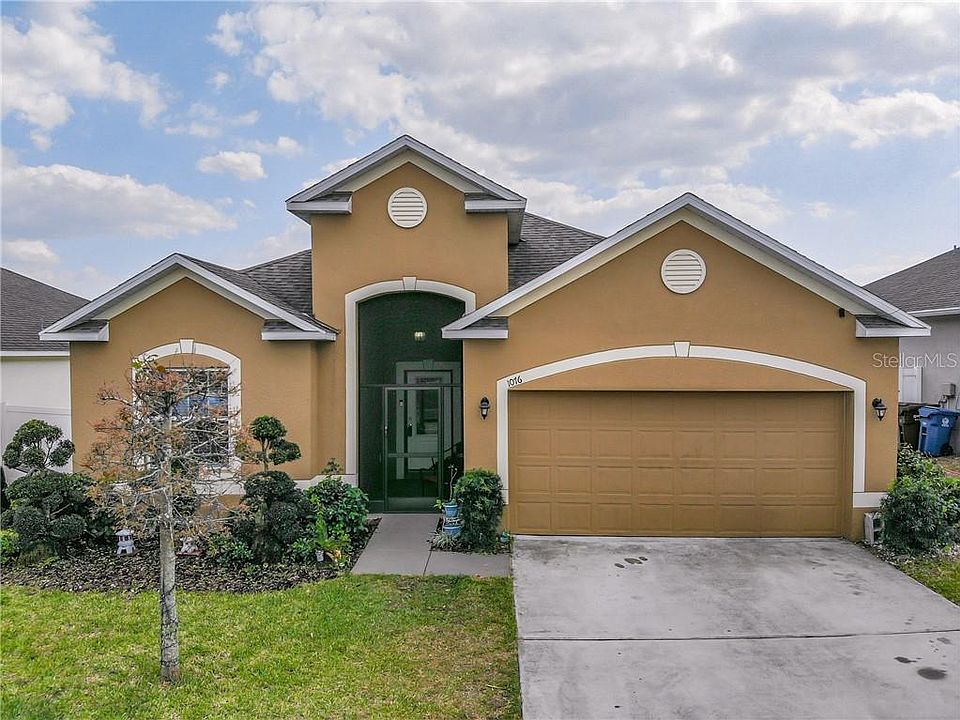 1st image of 1076 Suffragette Cir