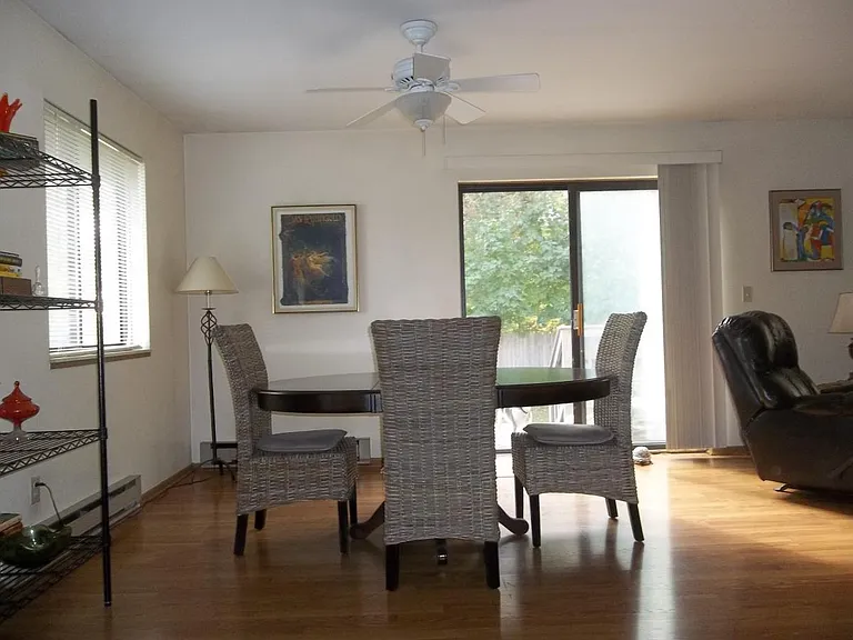 5098 Budd St — Photo 10
