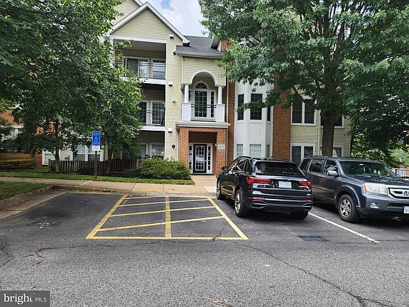 2nd image of 4137 Fountainside Ln Unit 103