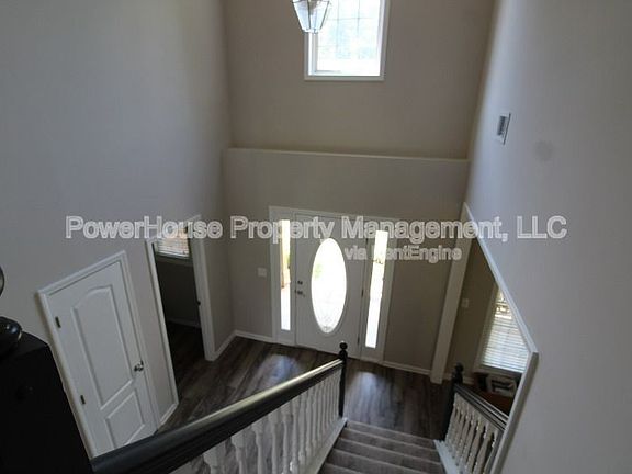 5th image of 1525 Woodpoint Way