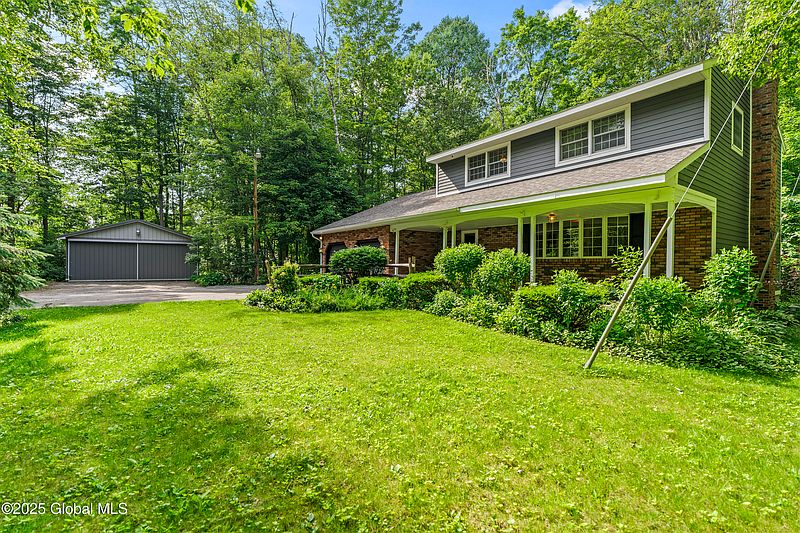 3rd image of 654 Birchwood Drive