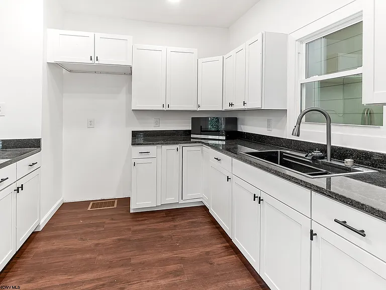44 Edgehill St — Photo 15