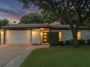 6909 Arborbrook Dr, North Richland Hills, TX 76182