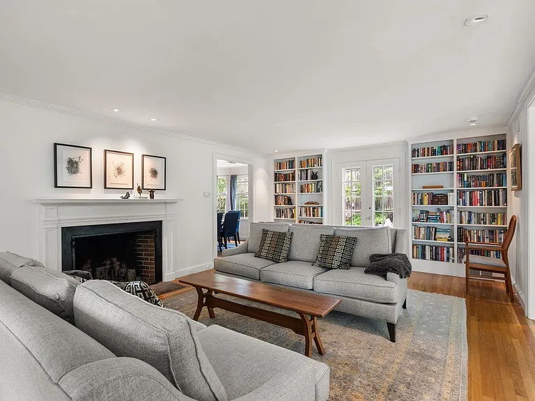 205 Brattle St — Photo 4