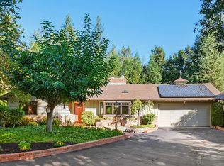 22 Crest Rd, Lafayette, CA 94549