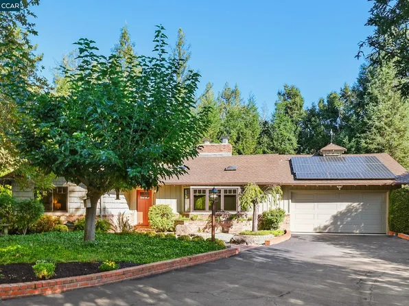 22 Crest Rd, Lafayette, CA 94549