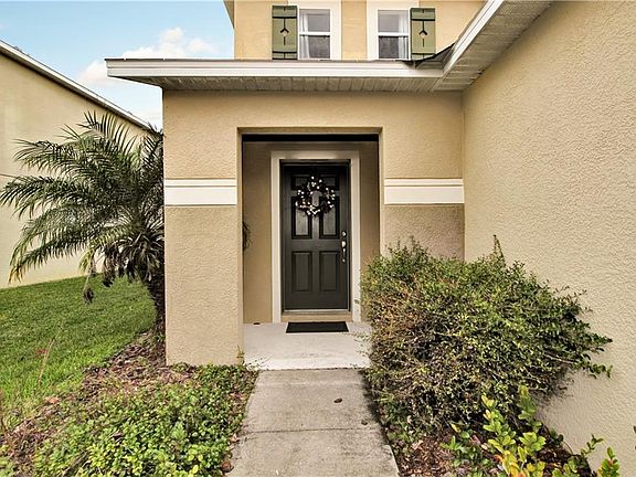 3rd image of 19346 Timberbluff Dr
