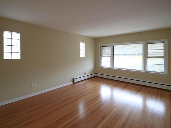 2nd image of 6244 W Diversey Ave