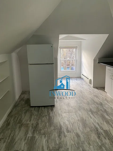1 bed, $2,200 — Photo 4