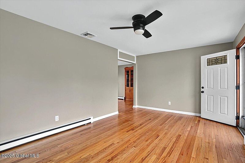 5th image of 59 Cuyler Avenue