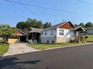 703 4th St, Windber, PA 15963