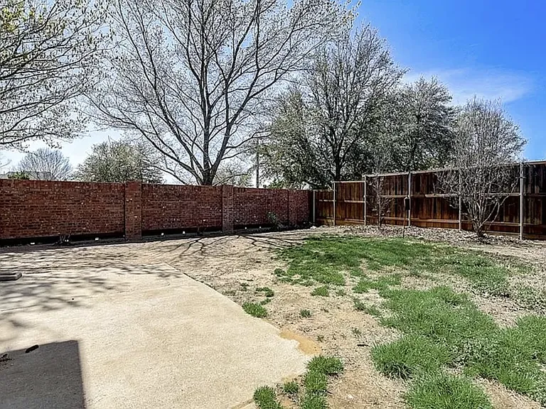 1516 Cedar Brook Ct — Photo 27