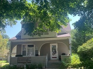 124 E Harpole St, Williamsville, IL 62693