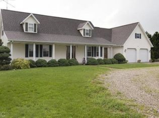 27700 Fawn River Rd, Sturgis, MI 49091