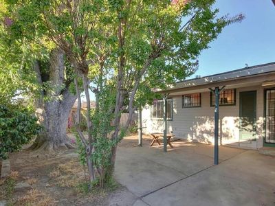 2325 51st Ave, Sacramento, CA, 95822