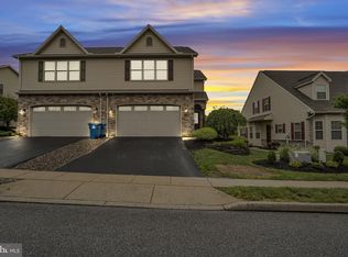 24 Crest Vw, Carlisle, PA 17013