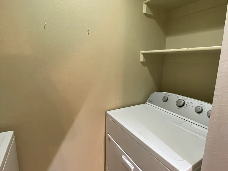 1281 E Shadow Ridge Dr #10W — Photo 3