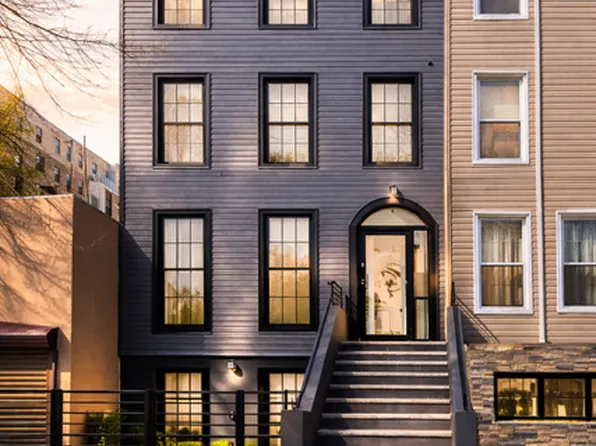 211 Monroe Street image 1 of 19