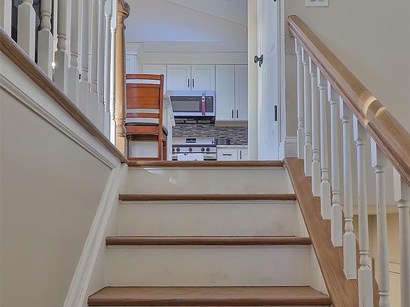 4th image of 116B Holbrook Road