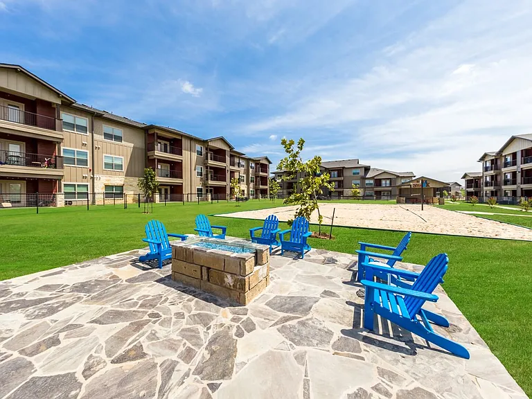 Fire Pit with Chairs at Legacy Creekside Apartments, Texas