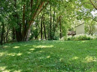 1310 Wincrest Dr, Winona, MN 55987