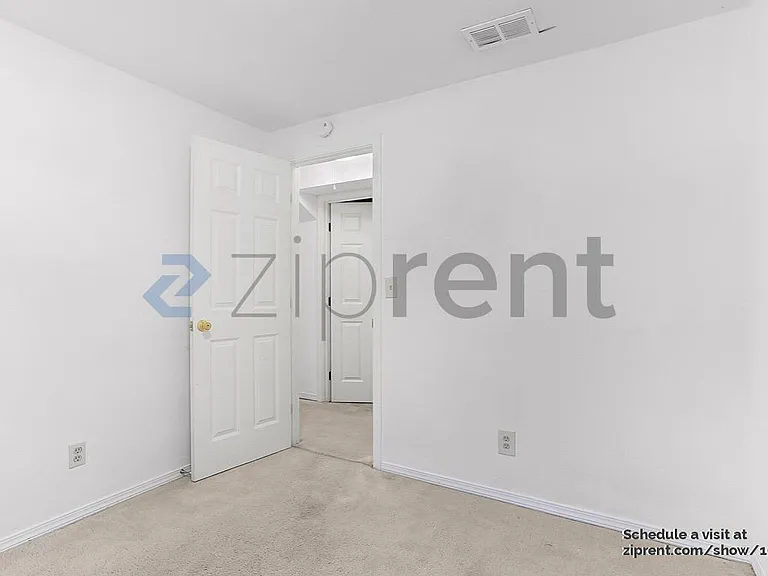 17815 8th Ave NE #A — Photo 8
