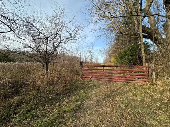 1156 W Veach Rd, Bloomingdale, IN 47832