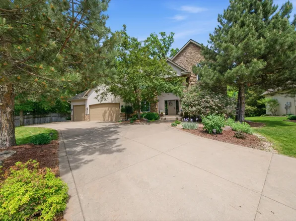 3489 Wolfberry Ct, Eagan, MN 55123