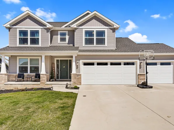 606 Isabella Dr, Mahomet, IL 61853