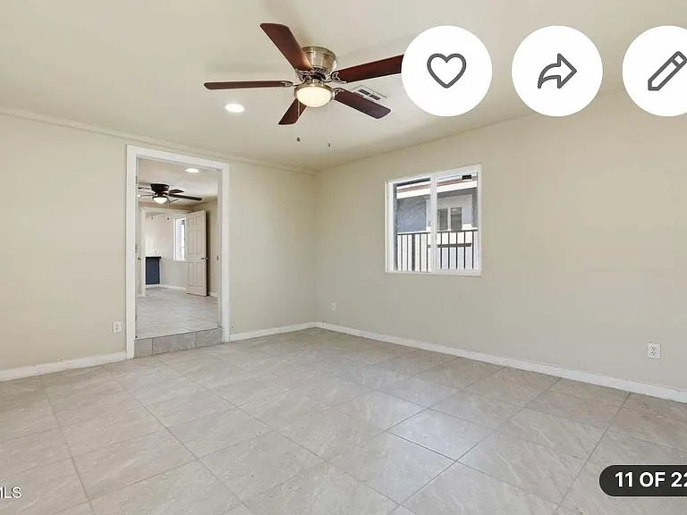 307 N D St — Photo 2