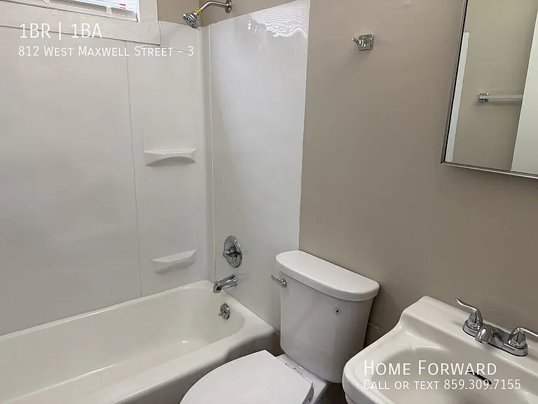 812 W Maxwell St #3 — Photo 5