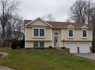 1516 N Randolph Dr, Clairton, PA 15025