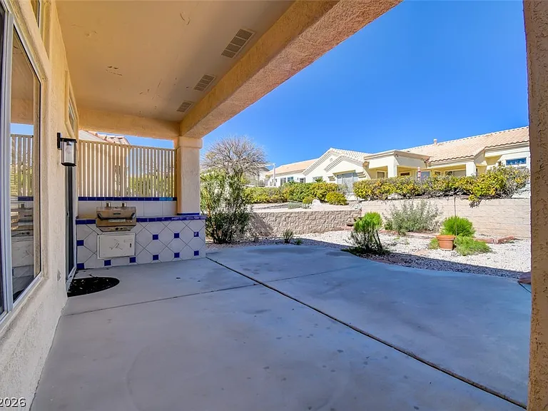 10800 Mission Lakes Ave — Photo 32