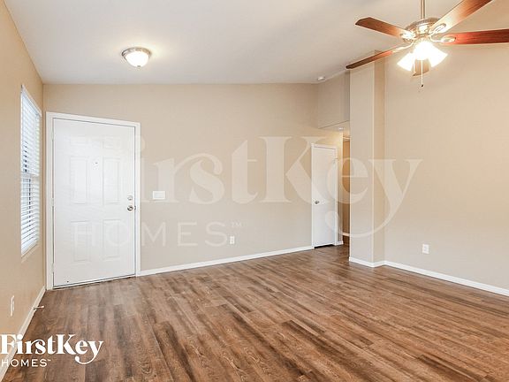 3rd image of 3025 W Salter Dr