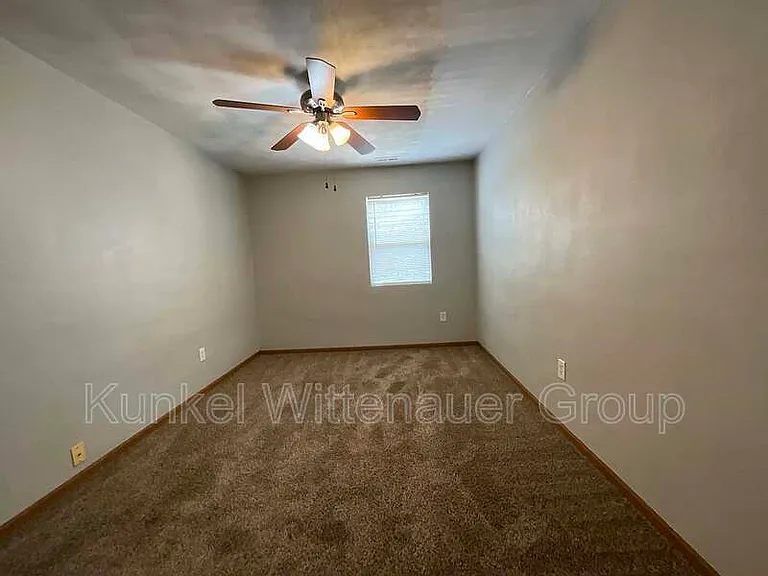 1810-12 Jamestown Rd — Photo 10