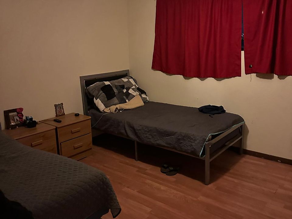 1st image of 11626 206th St #11628