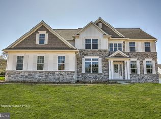 122 Lightfoot Ln, Dillsburg, PA 17019