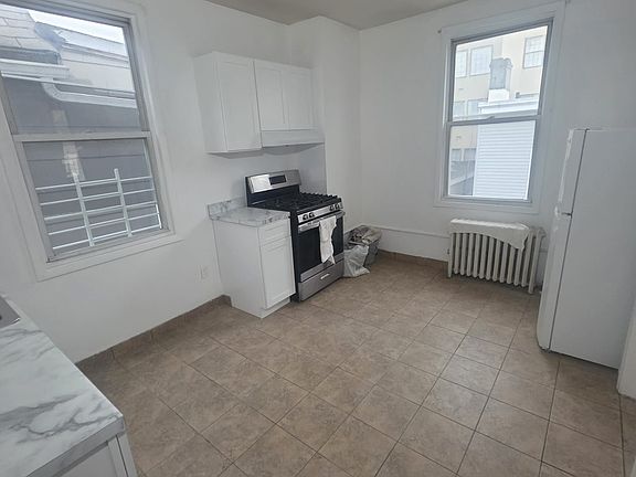 2nd image of 124 69th St APT 2