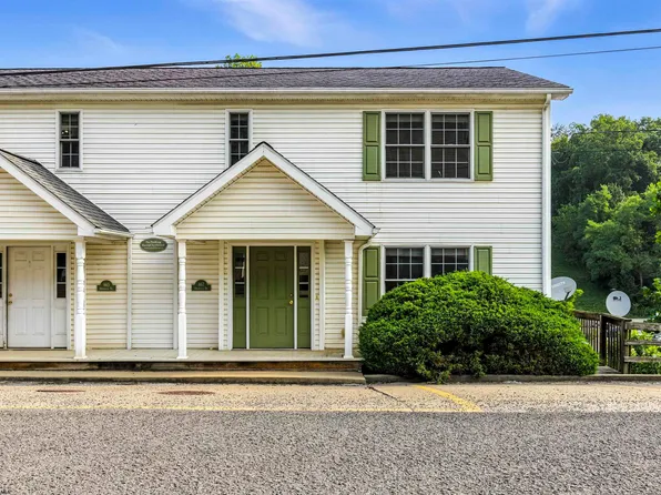 867 Quadrilla St, Morgantown, WV 26505