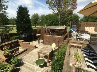 1854 Greenview Ave, Valparaiso, IN 46383