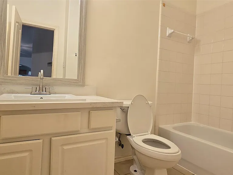 21038 Narrow Gate Dr — Photo 19