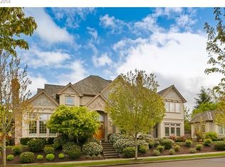 590 Oak Meadow Dr, Lake Oswego, OR 97034