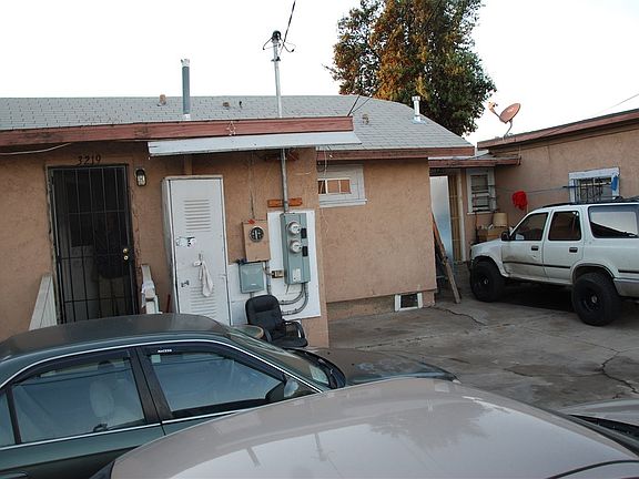 2nd image of 3219 Fairmount Ave