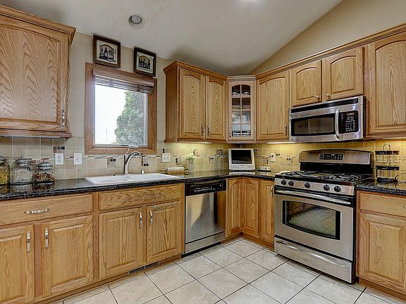 5th image of 10174 S Janus Dr