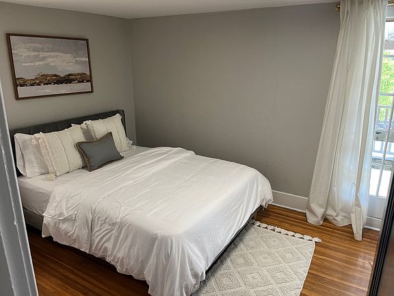 5th image of 449 Richmond Ave #4