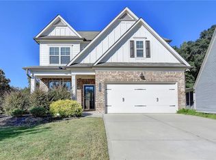 329 Winterset Cir, Hoschton, GA 30548