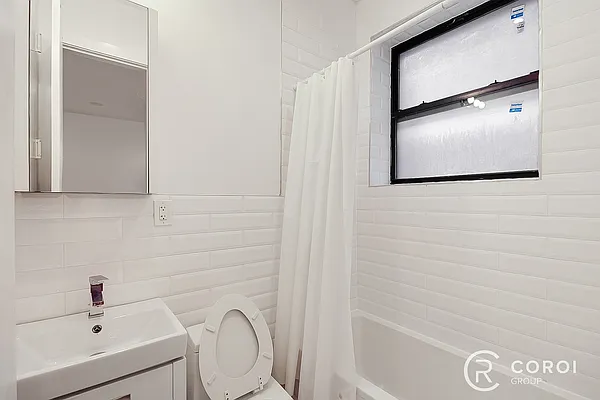 Rented by Coroi Corp | media 10