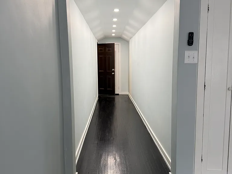 1111 Cedar St #5 — Photo 4
